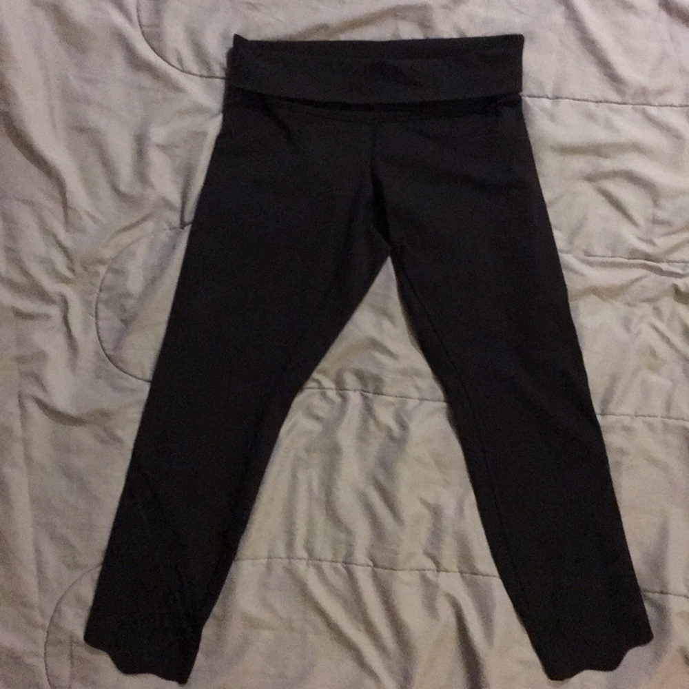 Lululemon Black Capri Leggings